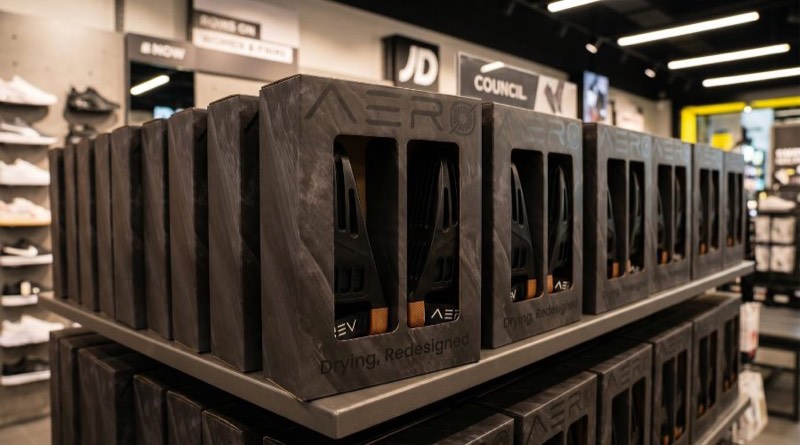 AERØ display shelf in a sports retailer